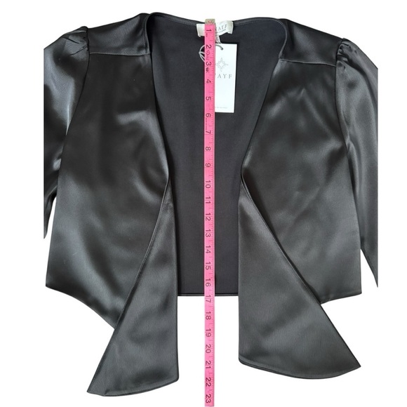 ✨ WAYF Black Satin Feather Cuff Bolero Jacket – Size L (NWT) ✨ - Picture 2 of 7